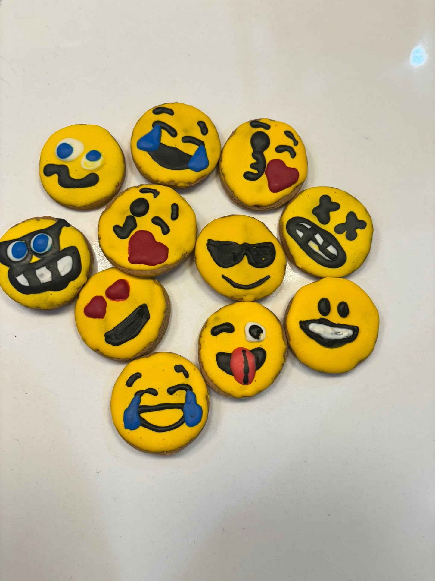 Peanut Butter Treats for Dogs - Emoji Peanut Butter Organic Dog Cookies