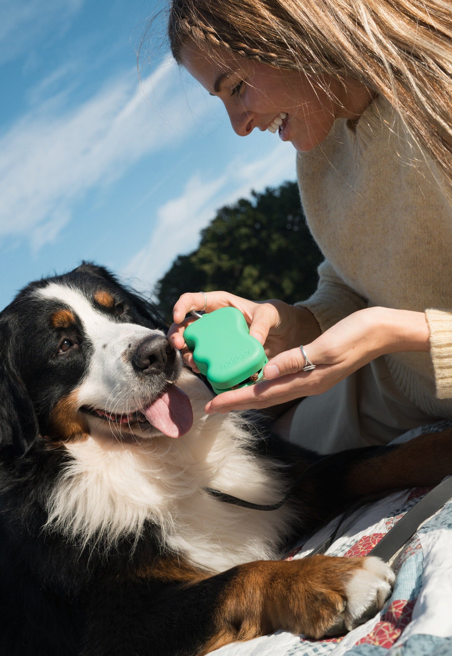 Silicone Dog Treat Dispenser for Training and Walk
