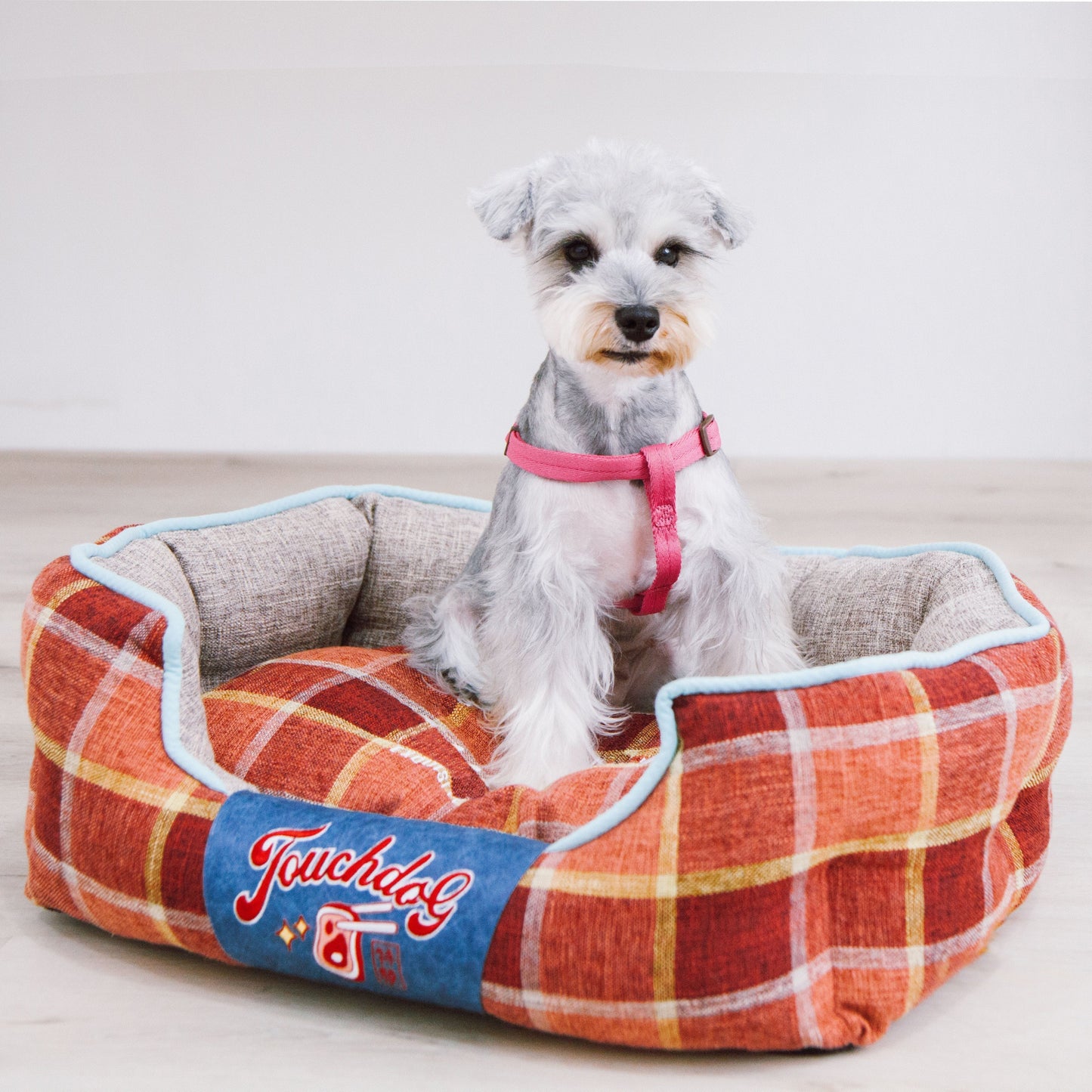 Plaid Oval Dog Bed | Water Resistant Pet Sofa | Machine Washable | M-L